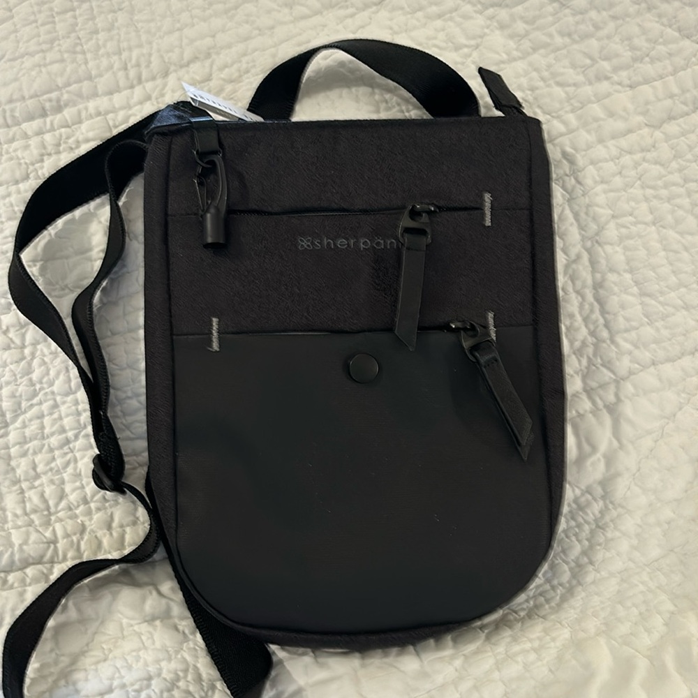 Sherpani Anti-theft Crossbody Bag Black NWT